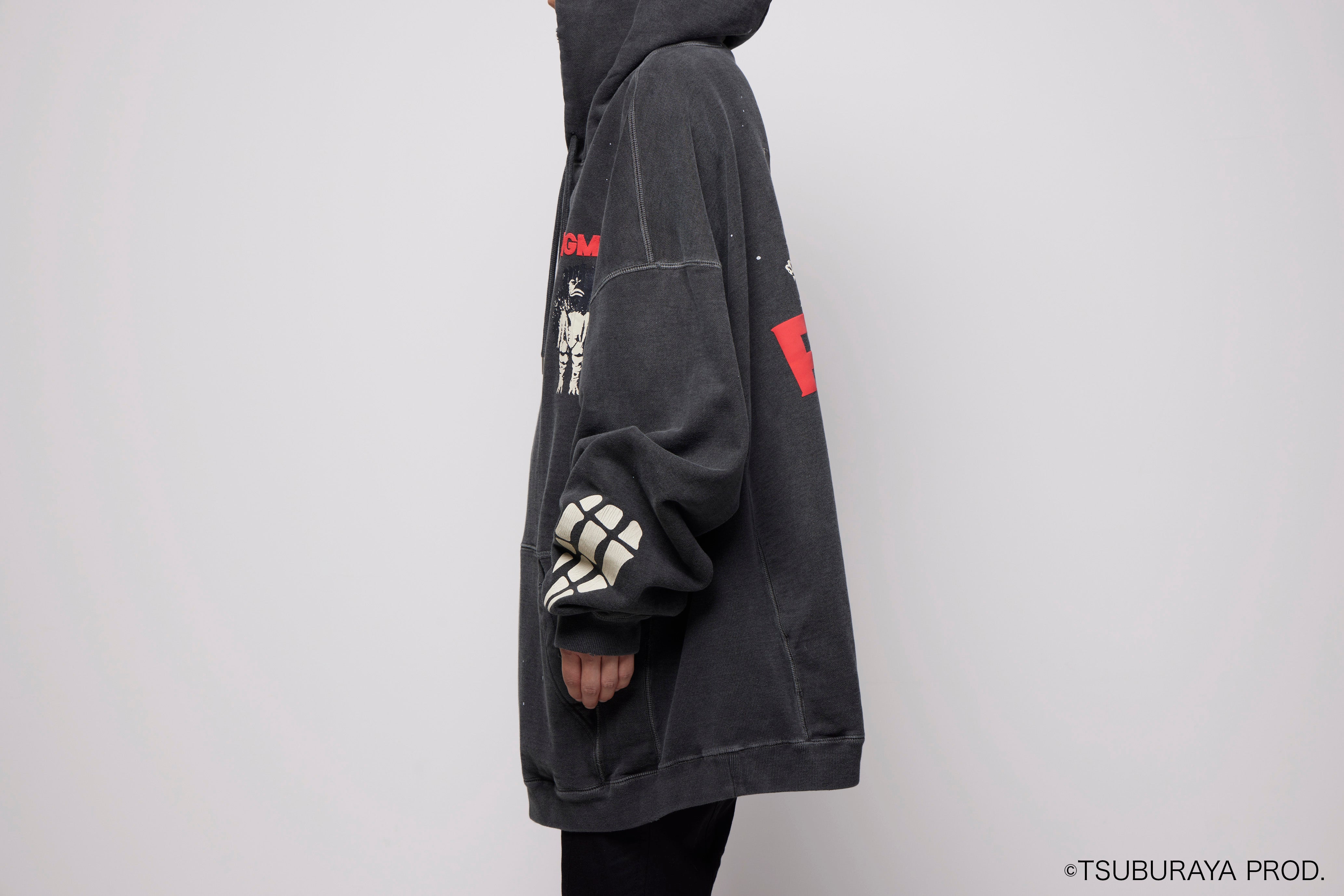 ULTRAMAN HOODIE (PIGMON)/TSUM23SM012